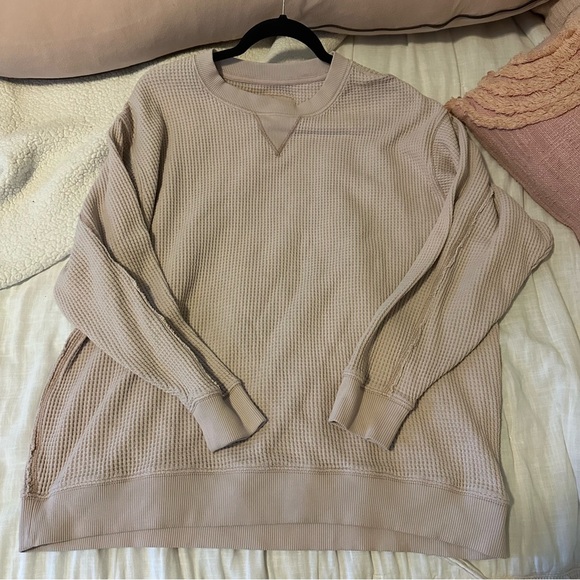 Aerie waffle knit sweater oversized bump friendly - Picture 3 of 4